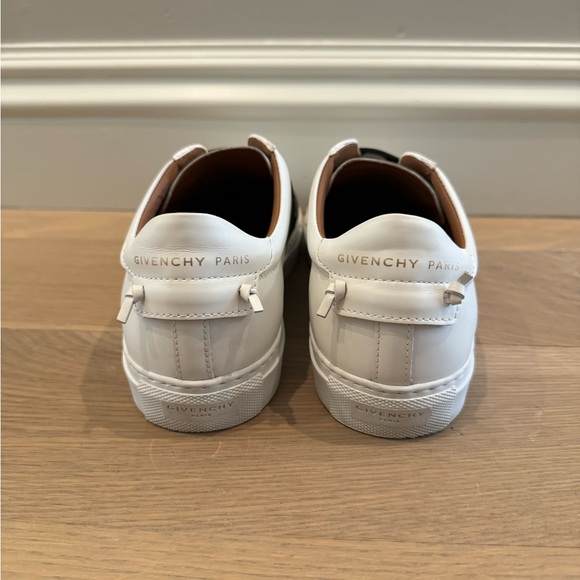 Givenchy Logo Band White Sneaker Blag Band size 39 Fantastic Condition - Picture 7 of 8